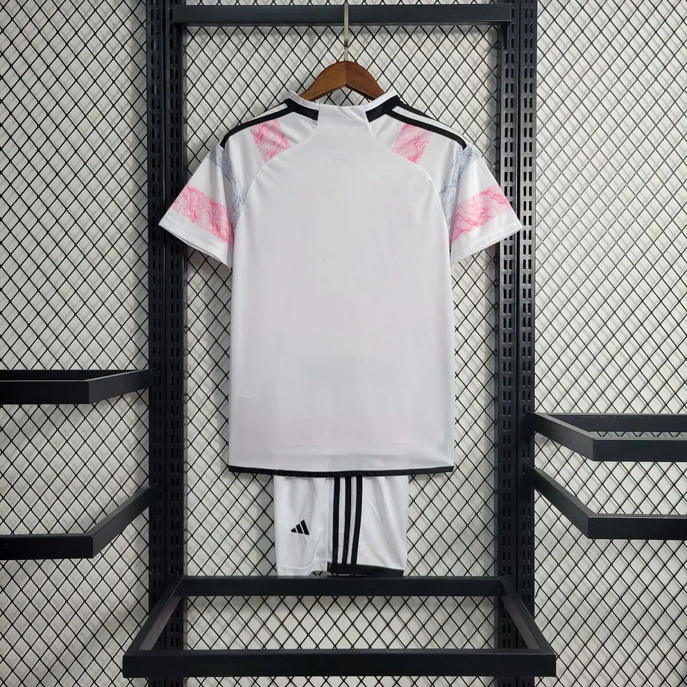 Conjunto Niños Juventus 2023/24 Visitante