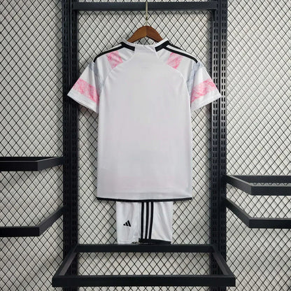 Conjunto Niños Juventus 2023/24 Visitante